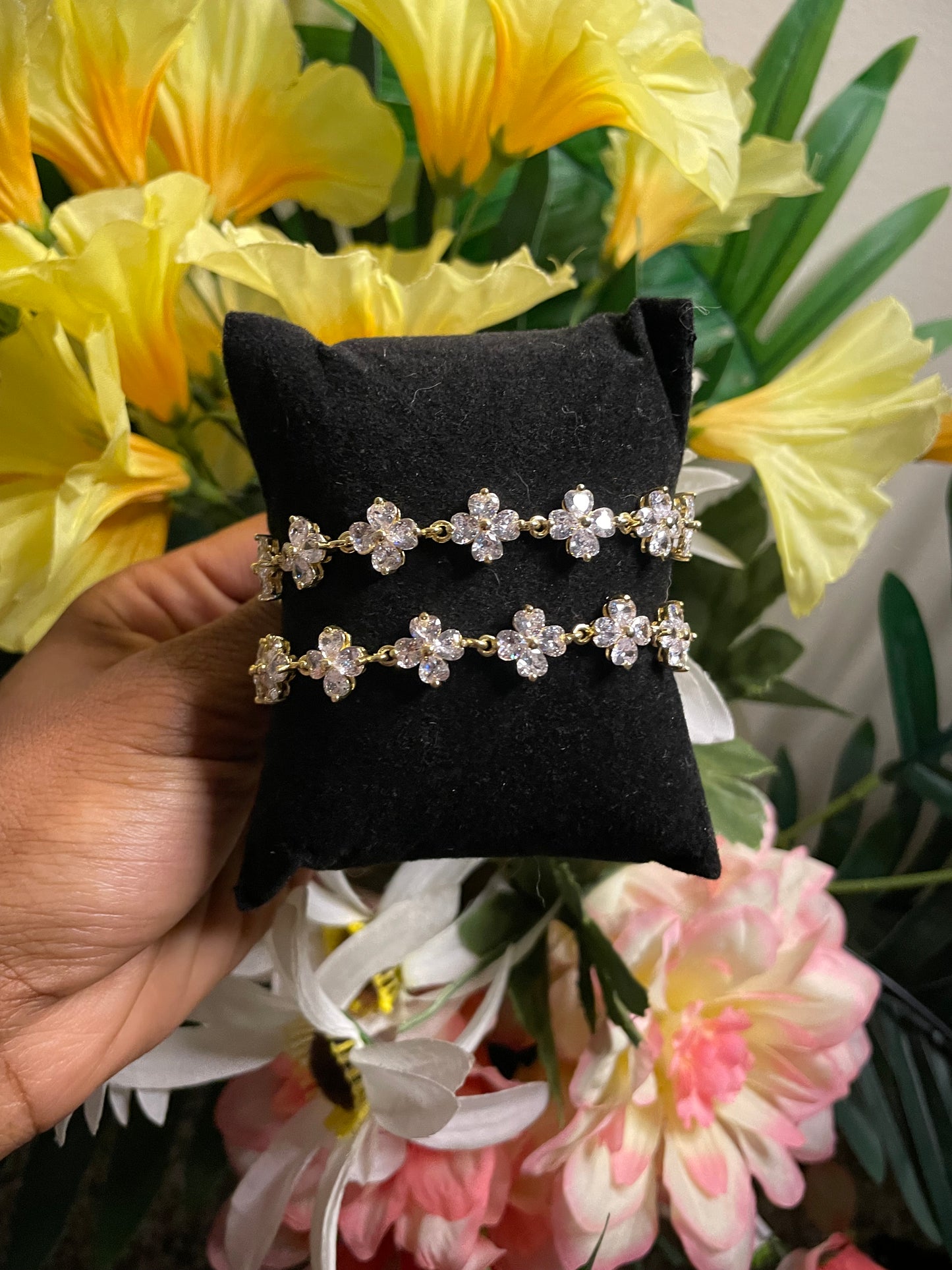 Diamond flower bracelet