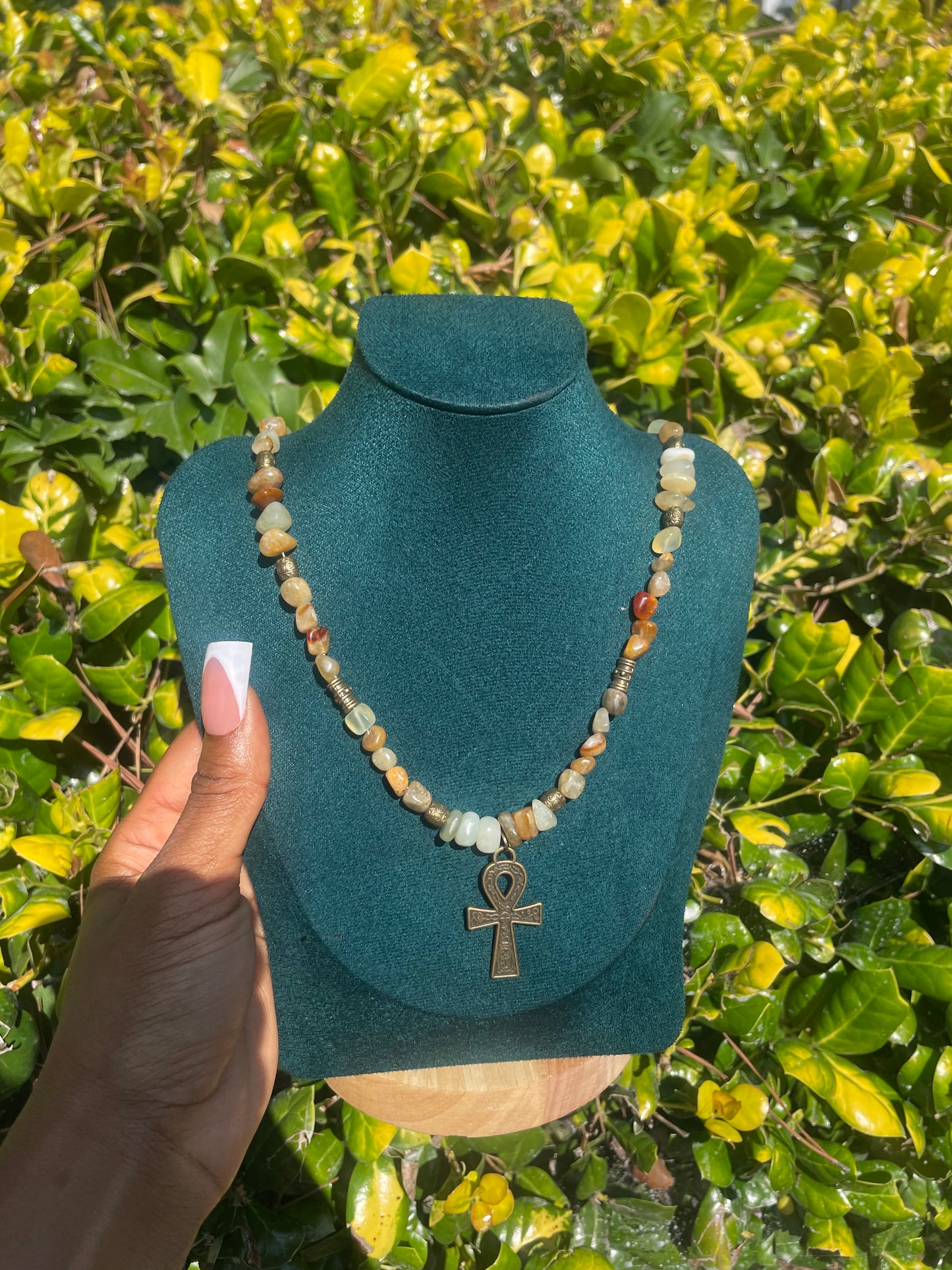 earth stone beaded necklace 🌼