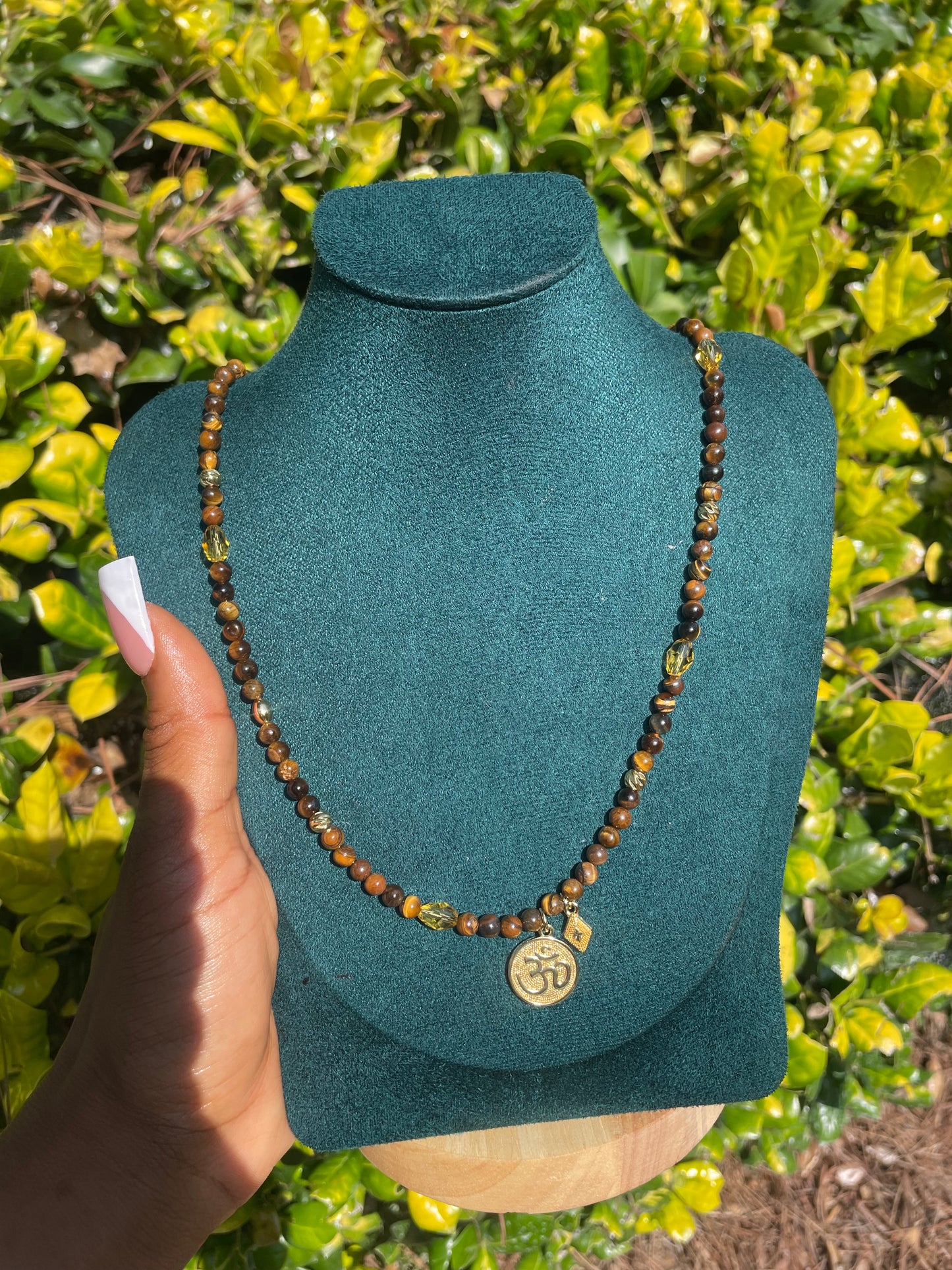 golden tiger beaded necklace ✨