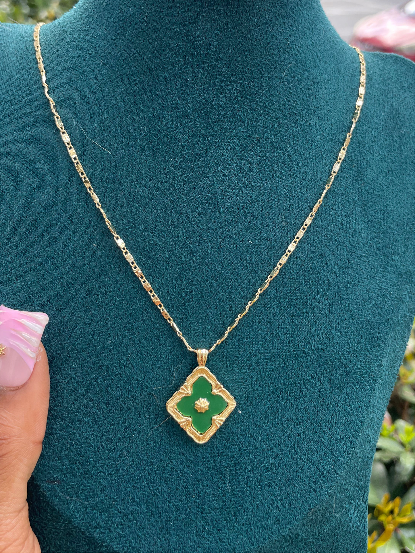 Green Clover Necklace