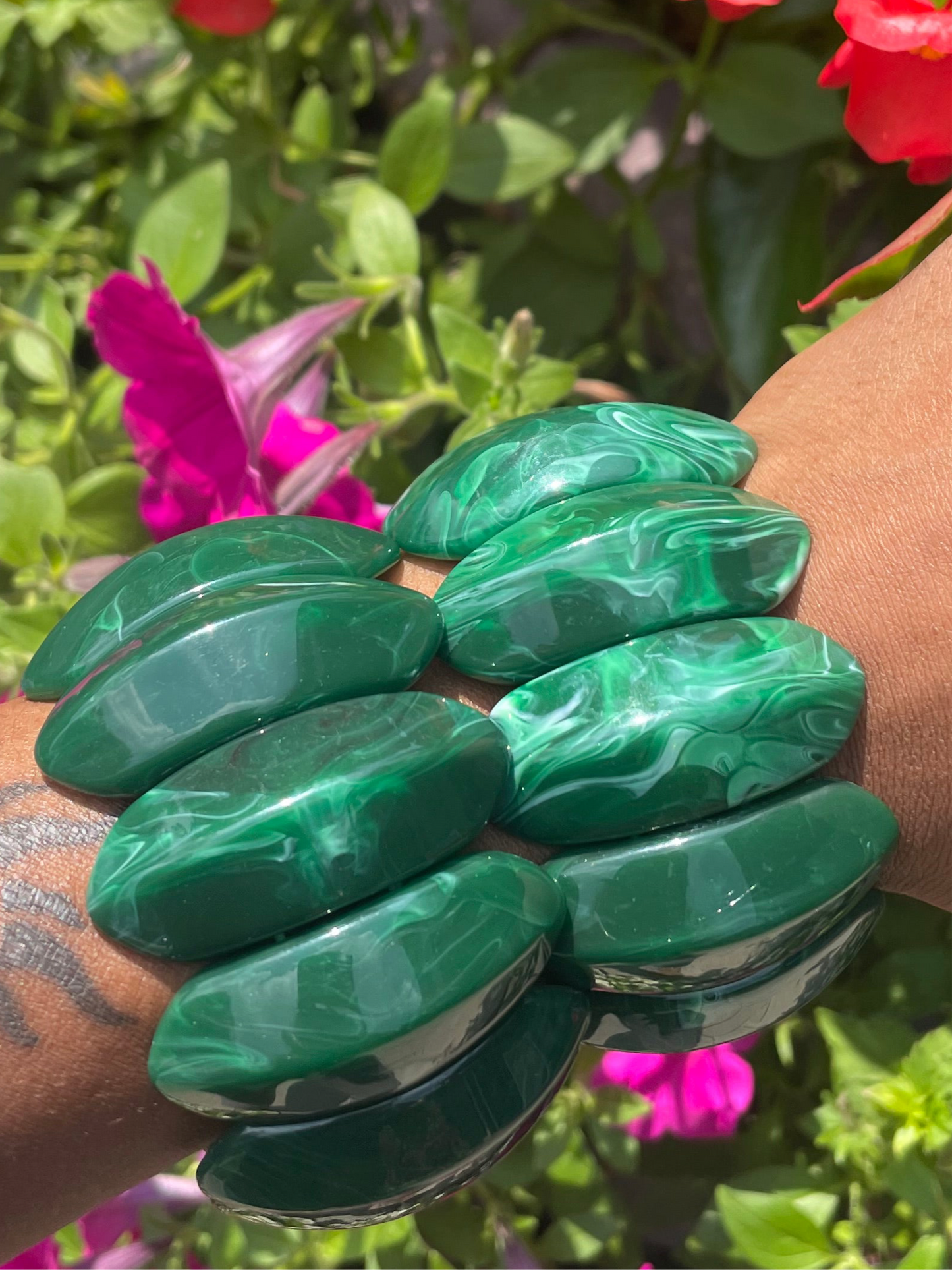 Emerald swirl bracelet