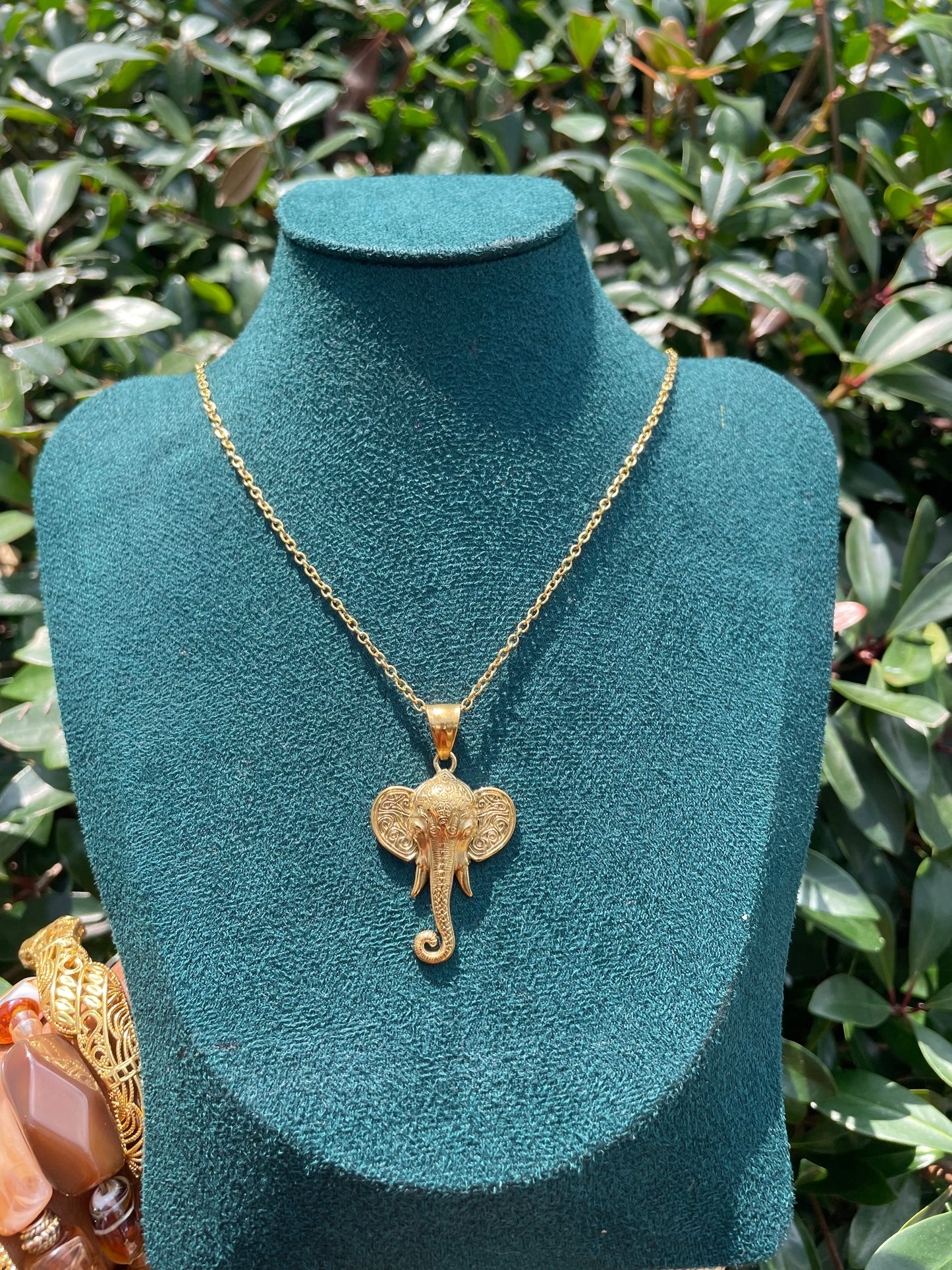 golden elephant necklace ✨