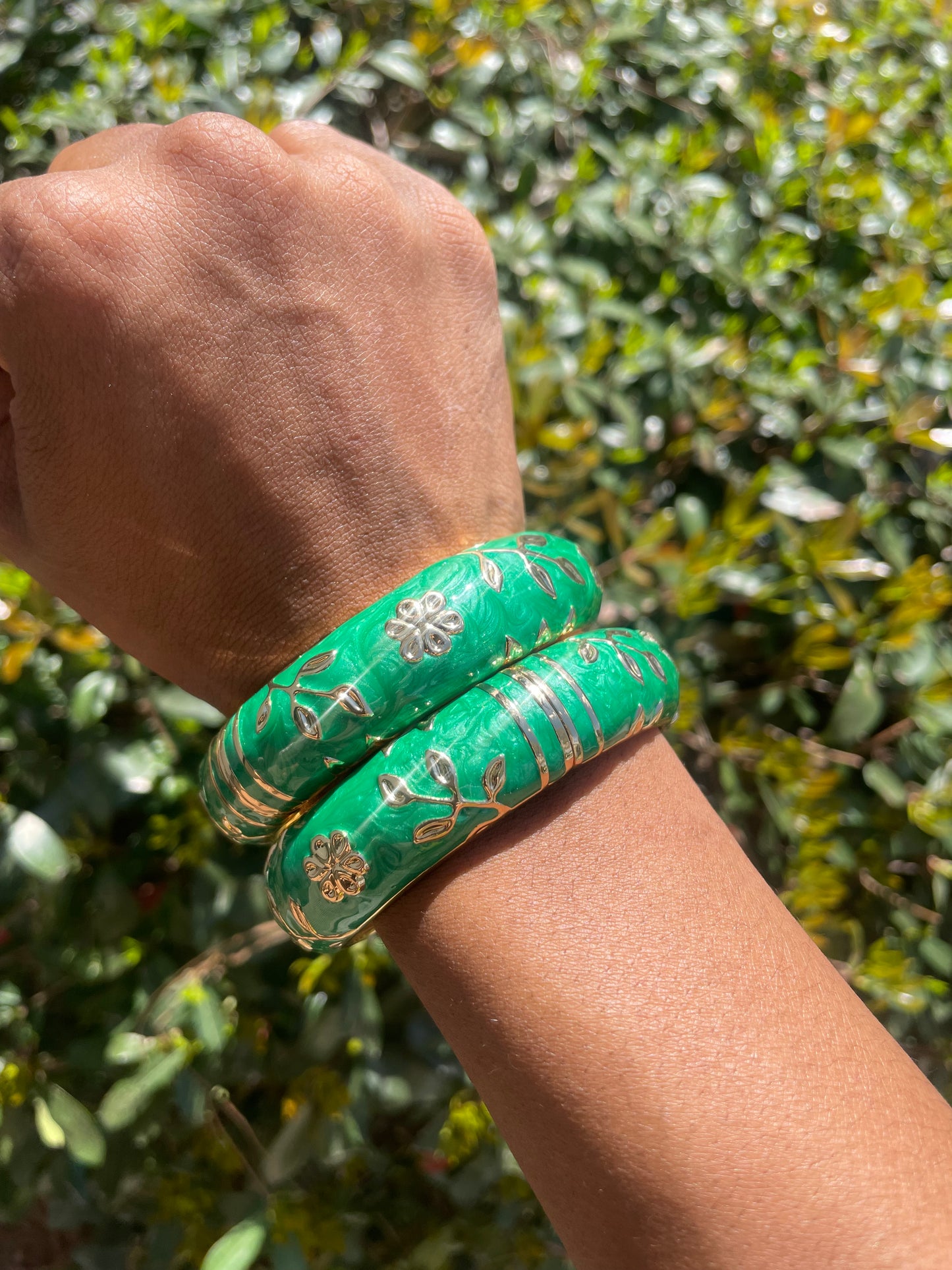 Green flower bangle