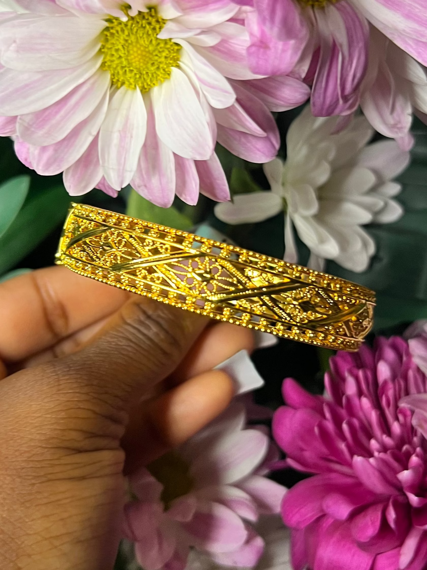 eye bangle