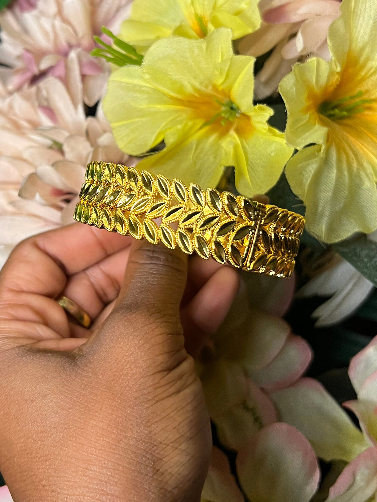 Leafy bangle ✨