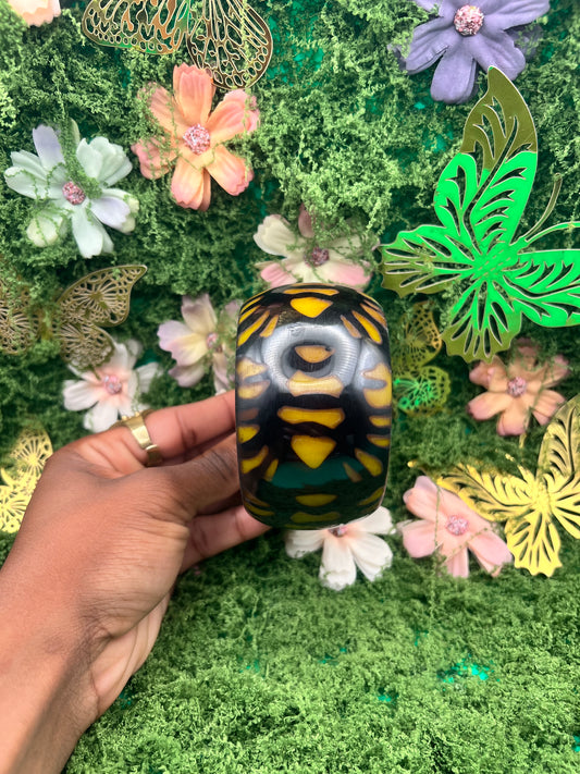 Golden eclipse bangle 🧚🏾‍♀️