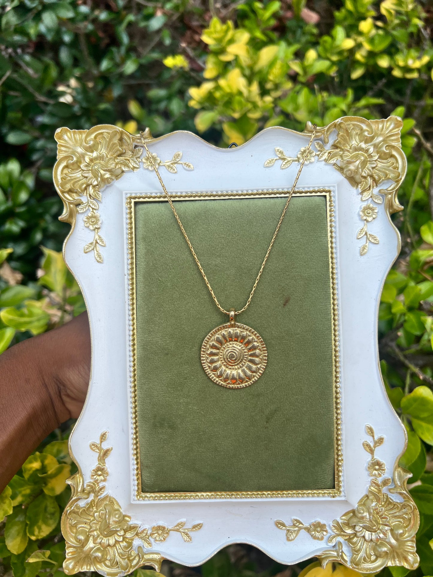 Daisy Necklace ✨🧚🏾‍♀️