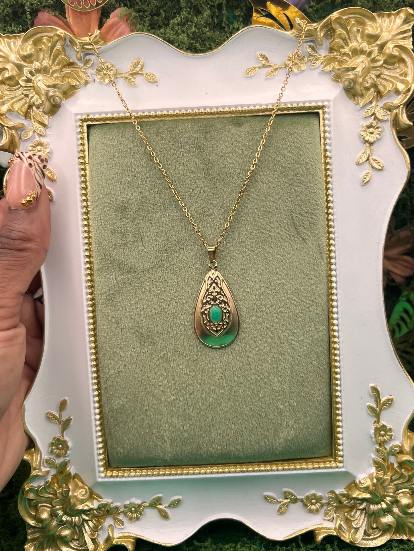 Earth spirit necklace ✨🦋