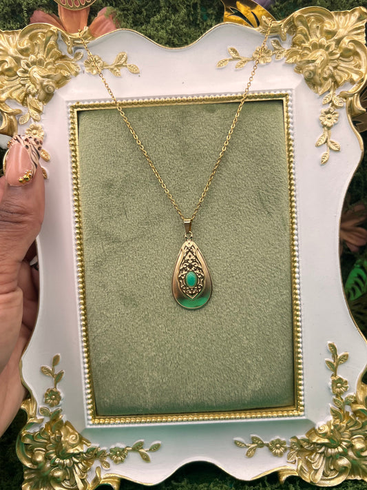 Earth spirit necklace ✨🦋