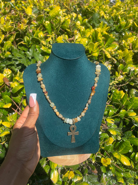 earth stone beaded necklace 🌼