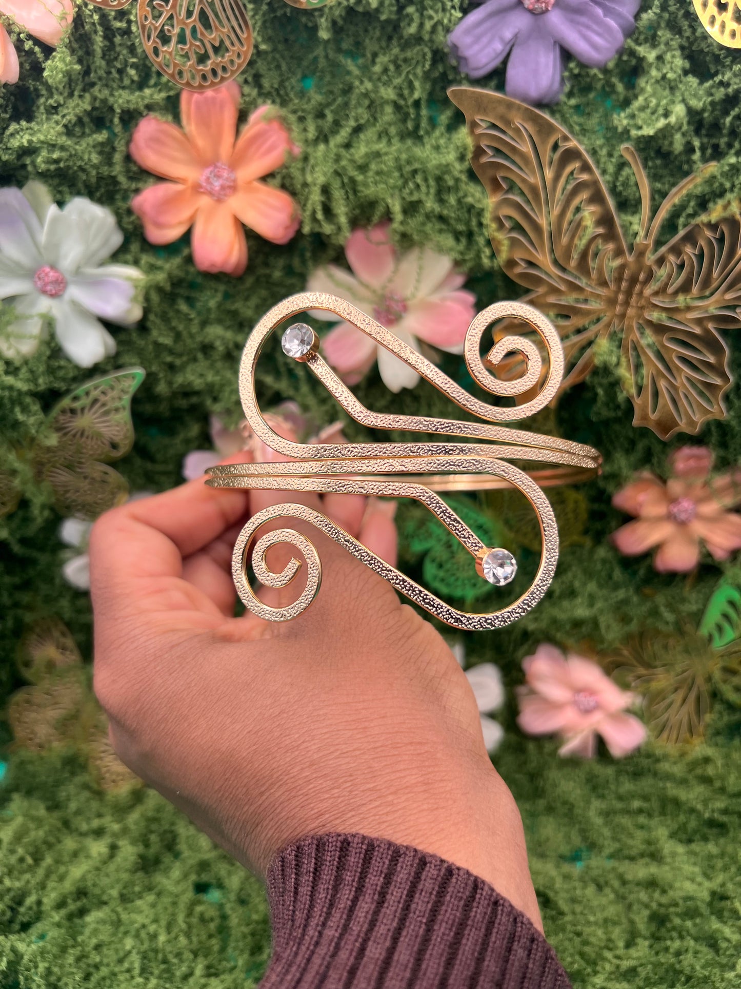 Royal Arm Cuff ⭐️