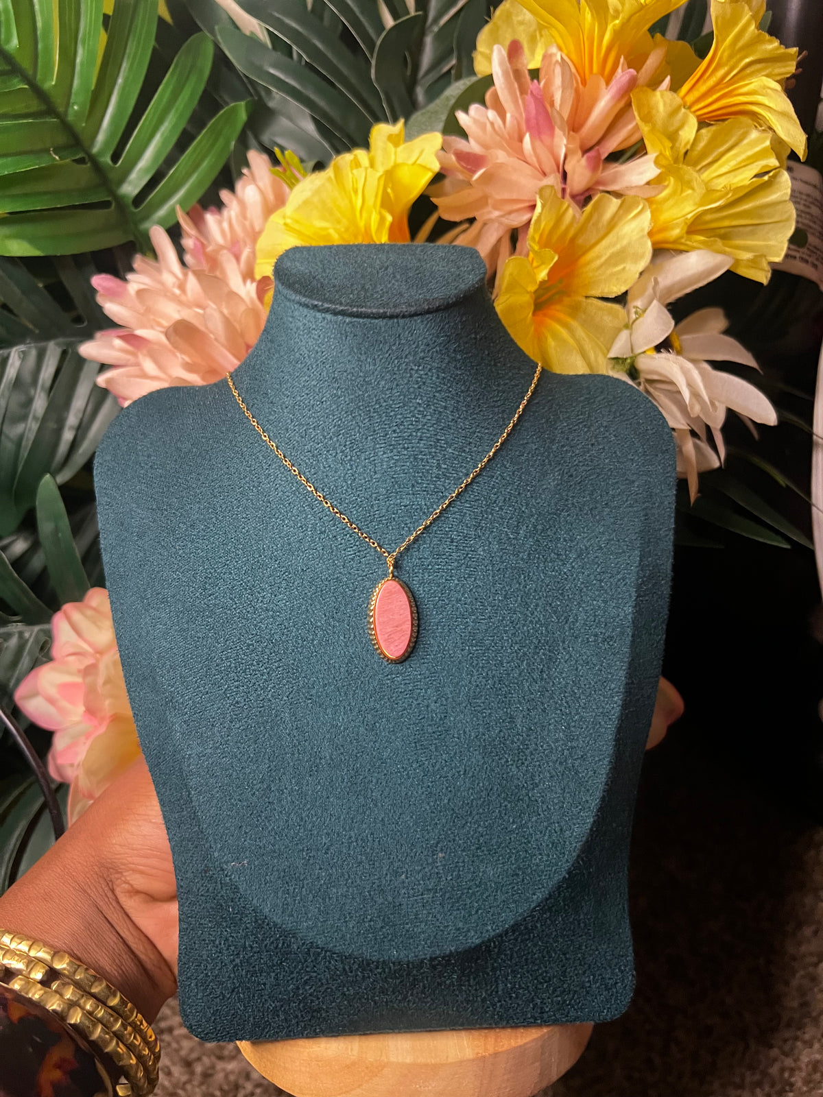 Pink stone necklace ✨🧚🏾‍♀️💗