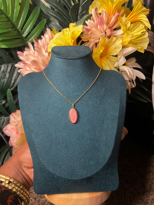Pink stone necklace ✨🧚🏾‍♀️💗