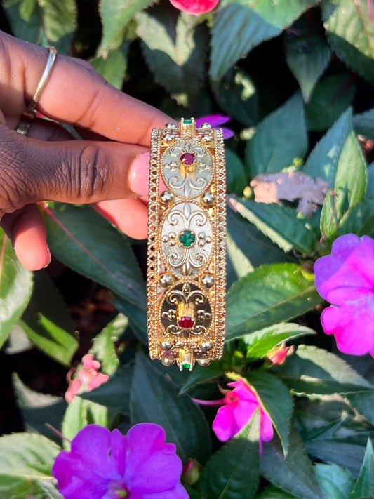 Golden Harmony Bangle 🧚🏾‍♀️✨