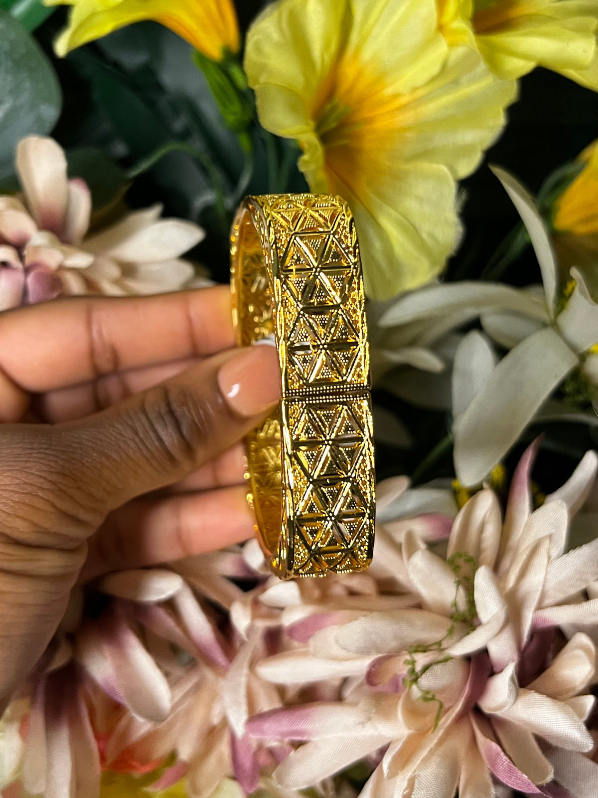 LUX BANGLE