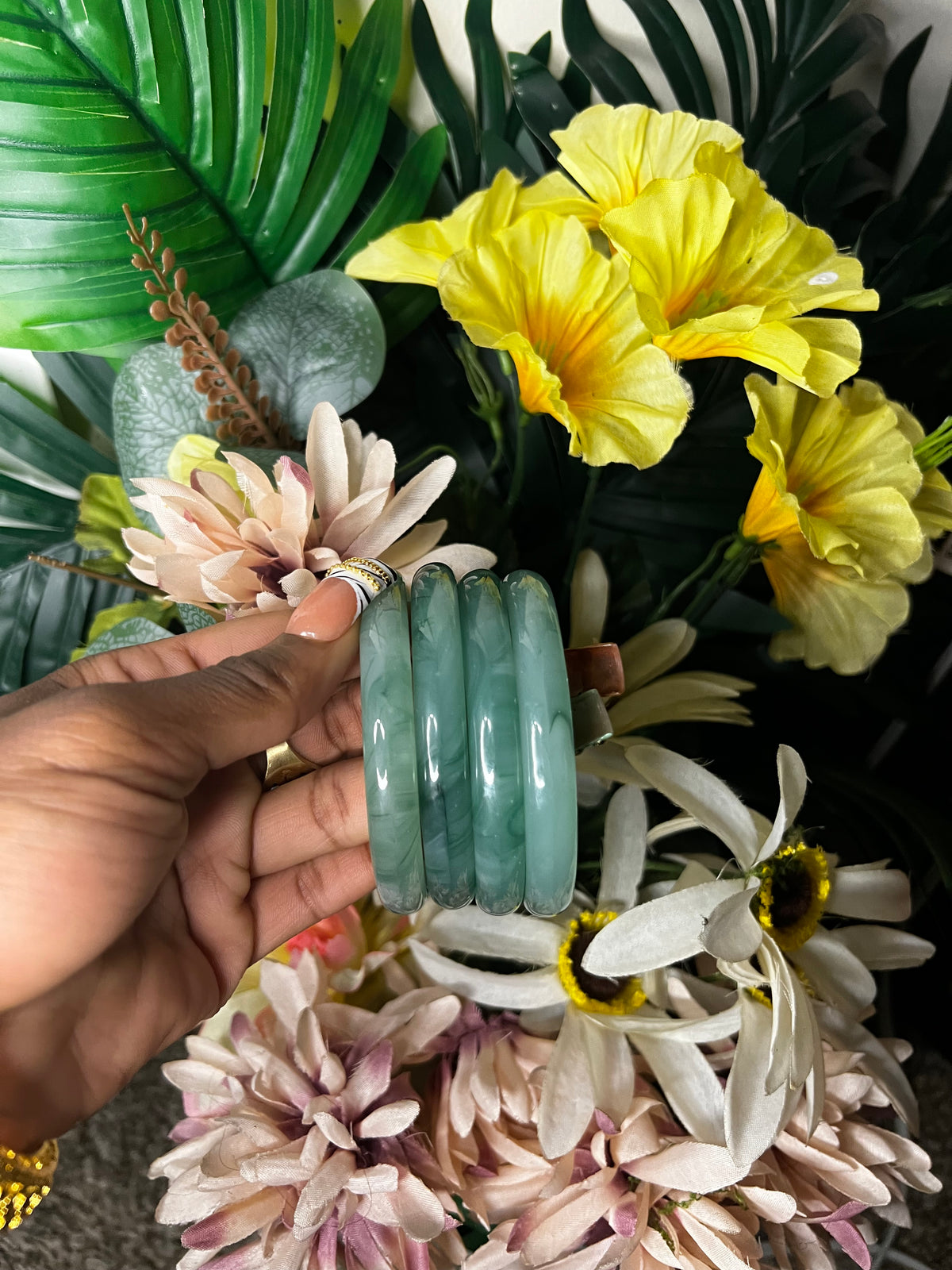 GLASS BANGLES ( CLICK FOR MORE ) 🧚🏾‍♀️✨👑