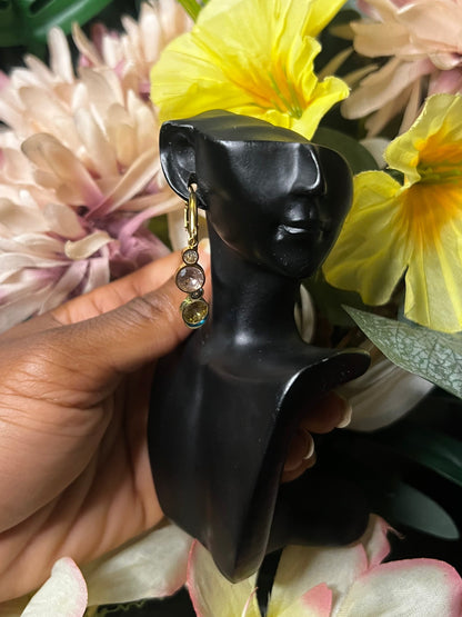 Dangle gem earrings 🧚🏾‍♀️✨