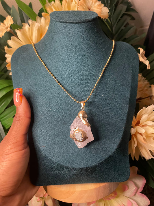 Clear quartz necklace 🦋🧚🏾‍♀️