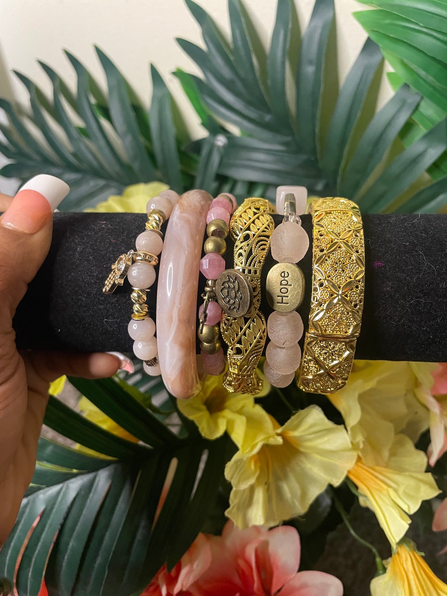 Golden coral set