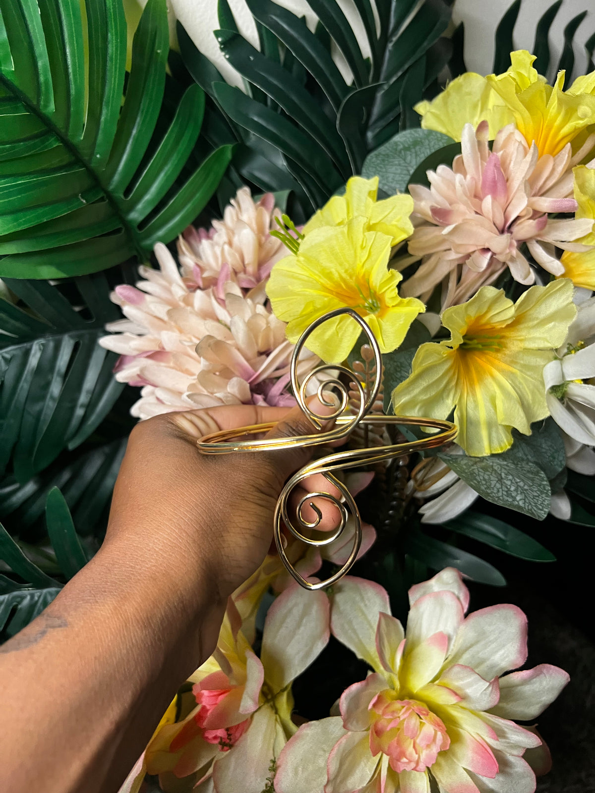 Daisy arm cuff 🧚🏾‍♀️✨