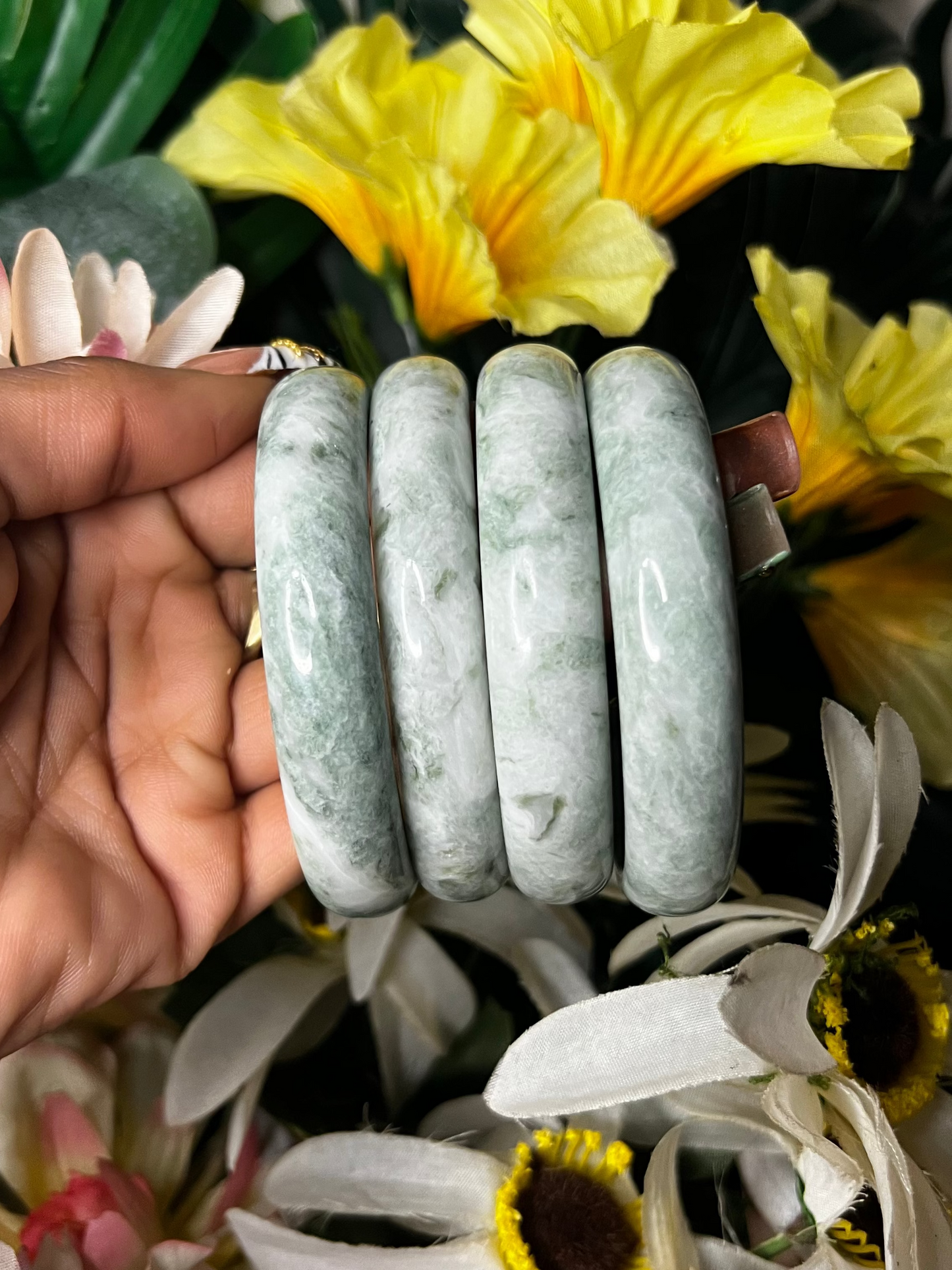 JADE BANGLE ( AUTHENTIC ) 🧚🏾‍♀️👑✨